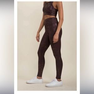 Mono B Brown Metallic Foil Set